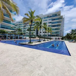Hermoso En La Playa Apartment